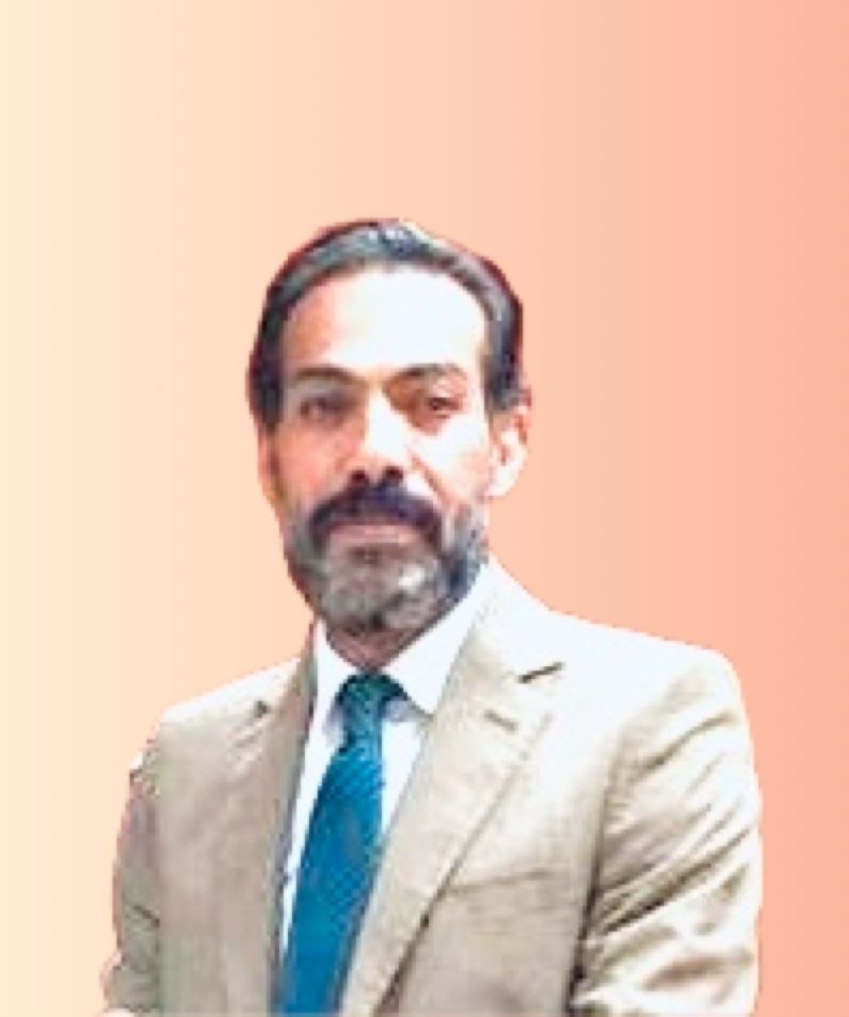 Reappointment of Mr. Ahmed Mohamed Shaheen as Secretary of the Faculty of Commerce with the Rank of General Manager at Benha University