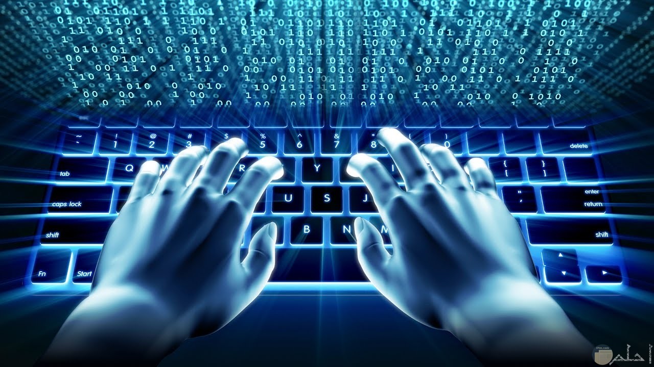 صور تكنولوجيا المعلومات الحديثة بالمجالات المختلفة8