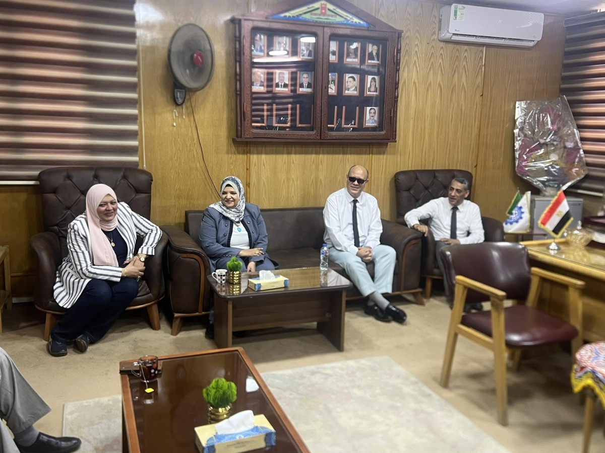 زيارة متابعة من وحدة إدارة المشروعات بالجامعة لمشروع محاكاة البنك البورصة بكلية التجارة جامعة بنها